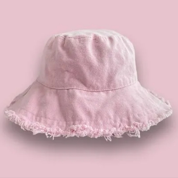Plain Washed Frayed Edge Light Pink Denim Bucket Summer Hat - NWOT - Picture 1 of 12